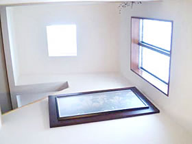 株式会社あいホーム:階段吹き抜けのトップライト