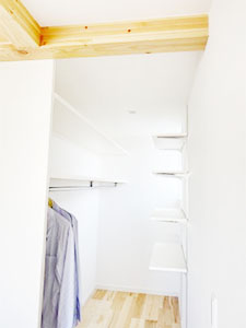 2階　ウォークインクローゼット
