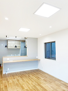 リビング　対面式キッチン