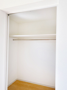 クローク　収納