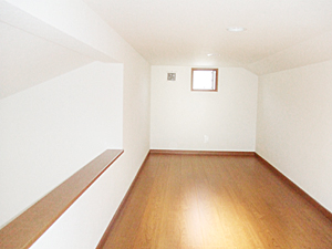 株式会社あいホーム:広いロフトのスペース