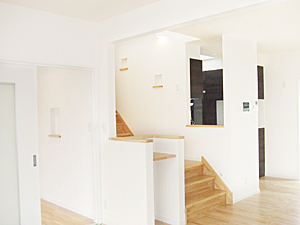 株式会社あいホーム:人気のリビング階段