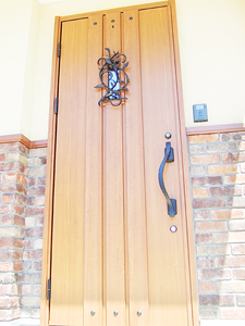 株式会社あいホーム:朝日が差し込むダイニング