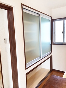 株式会社あいホーム:静岡市葵区・I様邸 壁に埋め込んだキッチン収納