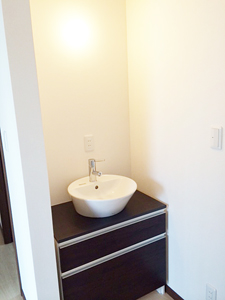 株式会社あいホーム:静岡市葵区・N様邸 2階洗面所