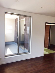 株式会社あいホーム：静岡市葵区建売住宅　ベランダ