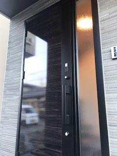 株式会社あいホーム：静岡市清水区分譲住宅　玄関