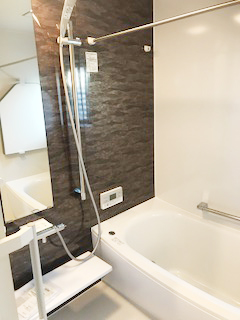 株式会社あいホーム：静岡市清水区分譲住宅　バスルーム