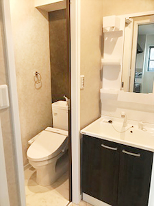 株式会社あいホーム：静岡市清水区・共同住宅　トイレ・洗面所