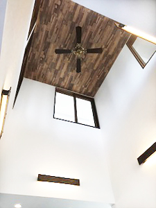 株式会社あいホーム：静岡市葵区・事業所　吹き抜け、プロペラ