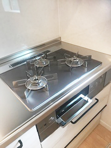 株式会社あいホーム：島田市・T様邸　レンジ周り