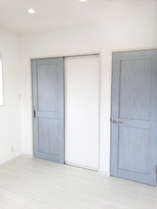 株式会社あいホーム：静岡市葵区・S様邸　2階子供部屋　扉