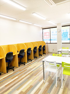 株式会社あいホーム：ビフォアーアフター　松陰塾　城北校　学習スペース