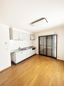台所：中古住宅改装工事 改装前（ビフォー）